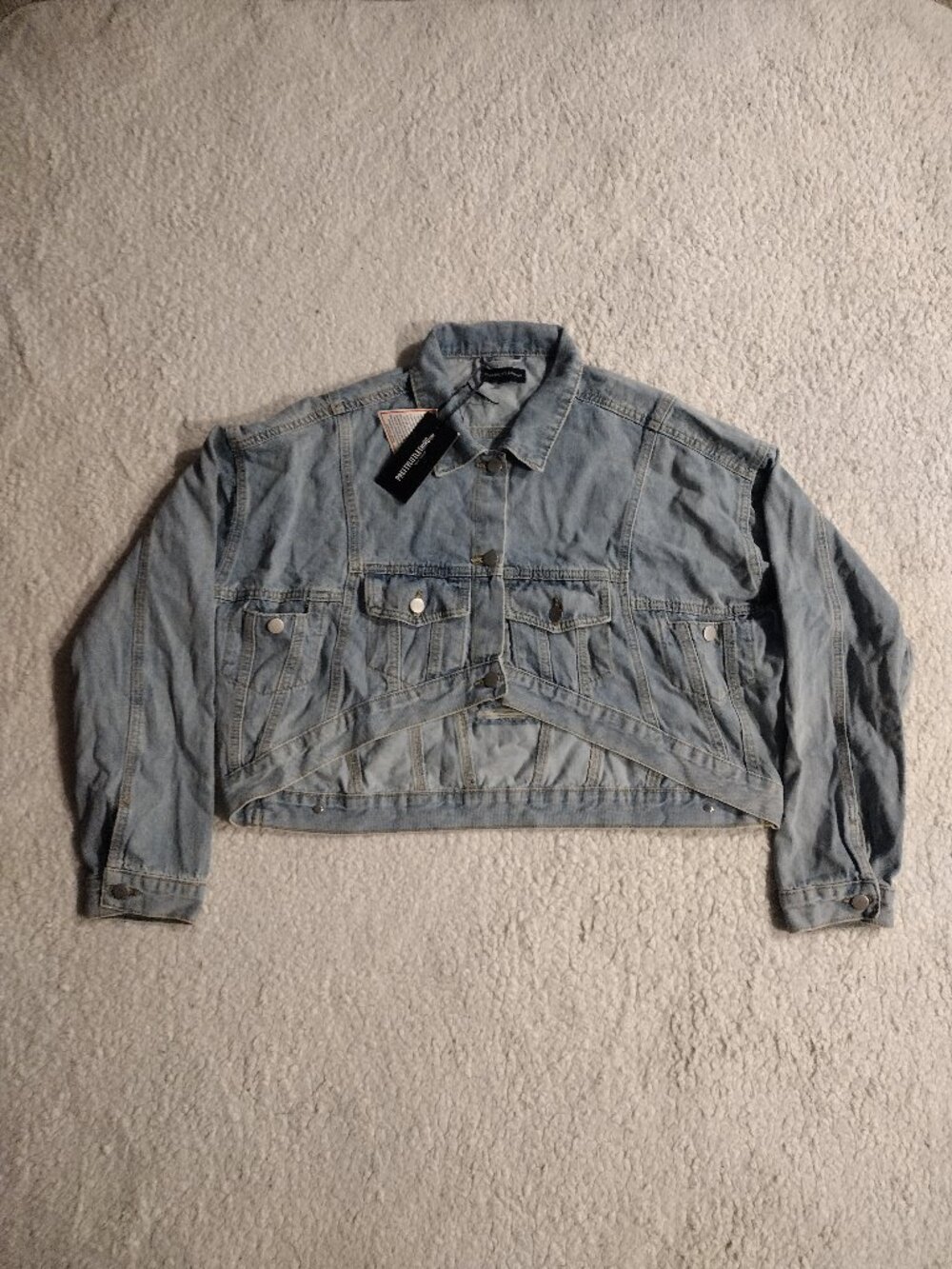 NWT PrettyLittleThing Size 10 Light Wash Oversized Denim Jacket Cropped